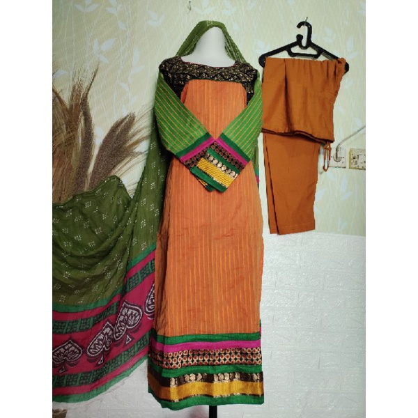 ชุดเสื้อผ้าอินเดีย ปักลาย KURTI ยาว สีสดใส