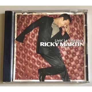 ซีดีซิงเกิ้ล ลิขสิทธิ์ มือ 2...199 บาท “Ricky Martin” ซิงเกิ้ล "Livin la Vida Loca" (ปกกระดาษเปื้อน แต่แผ่นฟังปกติ)