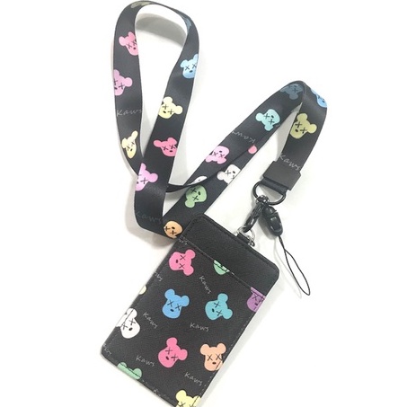 KAWS   CL SM  ที่ใส่บัตร  พร้อมสายคล้องคอ ลาย   KAWS SM CL งานดี สวยงาม  BY PMYL SHOP