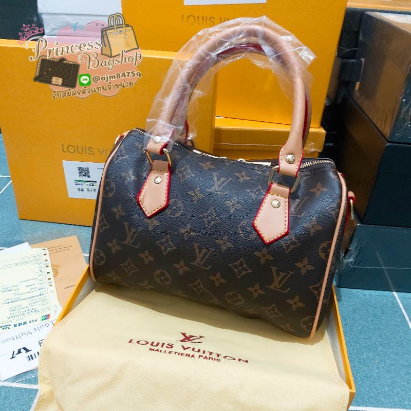 cirilla'store กระเป๋าหลุยส์ทรงหมอน10"Louis vuitton(size25)(set boxครบกล่อง)