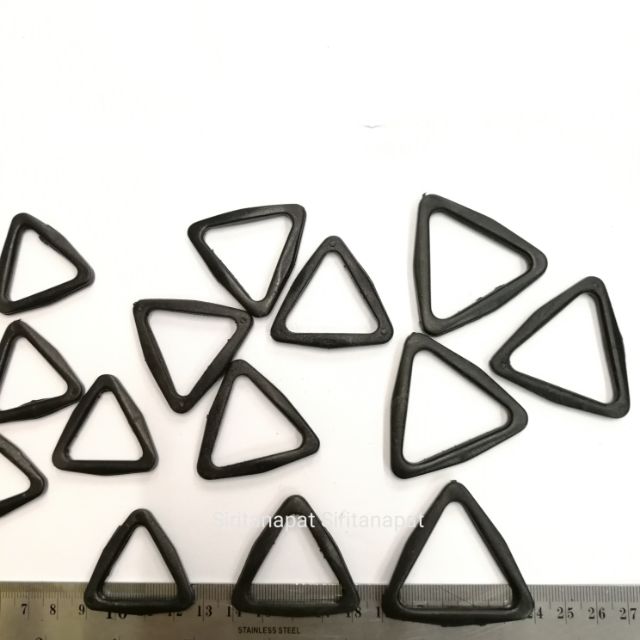 ปลีก/ส่ง ห่วงสามเหลี่ยม พลาสติก 1",1.2",1.5"