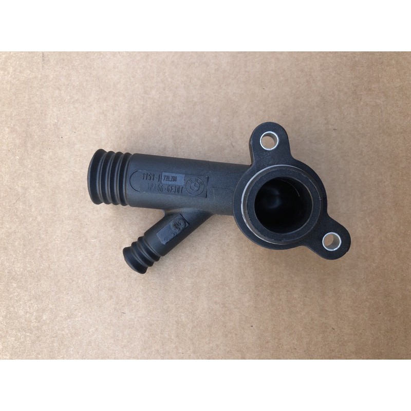 ท่อน้ำหลังเครื่อง BMW M43 M44