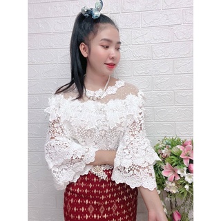 เสื้อลูกไม้ใส่ออกงานสีขาว ดำ รอบอก46" ใส่ได้42-46