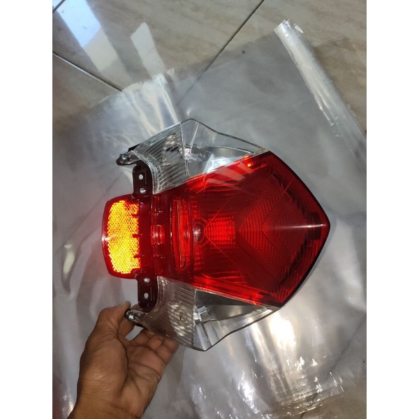 โคมไฟท้าย Revo fi revo x