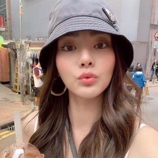 Nylon cap Prada หมวก Prada bucket hat ทรงบัคเกตสุดฮิต  มาแรงมากค่