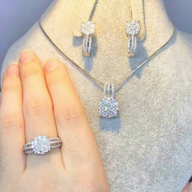 ชุดสร้อยคอ + ต่างหู + แหวนเงิน เครื่องประดับเกาหลี Swarovski อุปกรณ์เสริมดั้งเดิม Adc Gfs Tgb SL