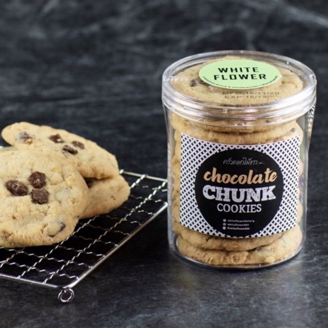 Chocolate Chunk Oatmeal Cookies ครัวดอกไม้ขาว