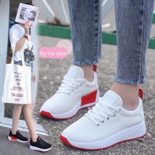 รองเท้าผ้าใบพร้อมส่ง