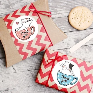 (P-081) 12บาท 500ชิ้น/ม้วน!!พร้อมส่ง สติ๊กเกอร์ Thank You สําหรับตกแต่งสแครบบุ้คสติ๊กเกอร์ขอบคุณ Thankyou Sticker