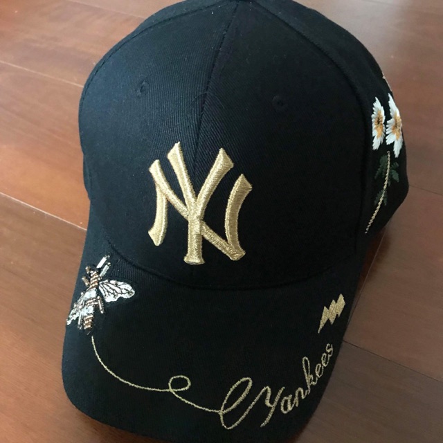 หมวก MLB ของแท้ 100% จากshop เกาหลี เป็น free size ปรับนะดับด้านหลัง