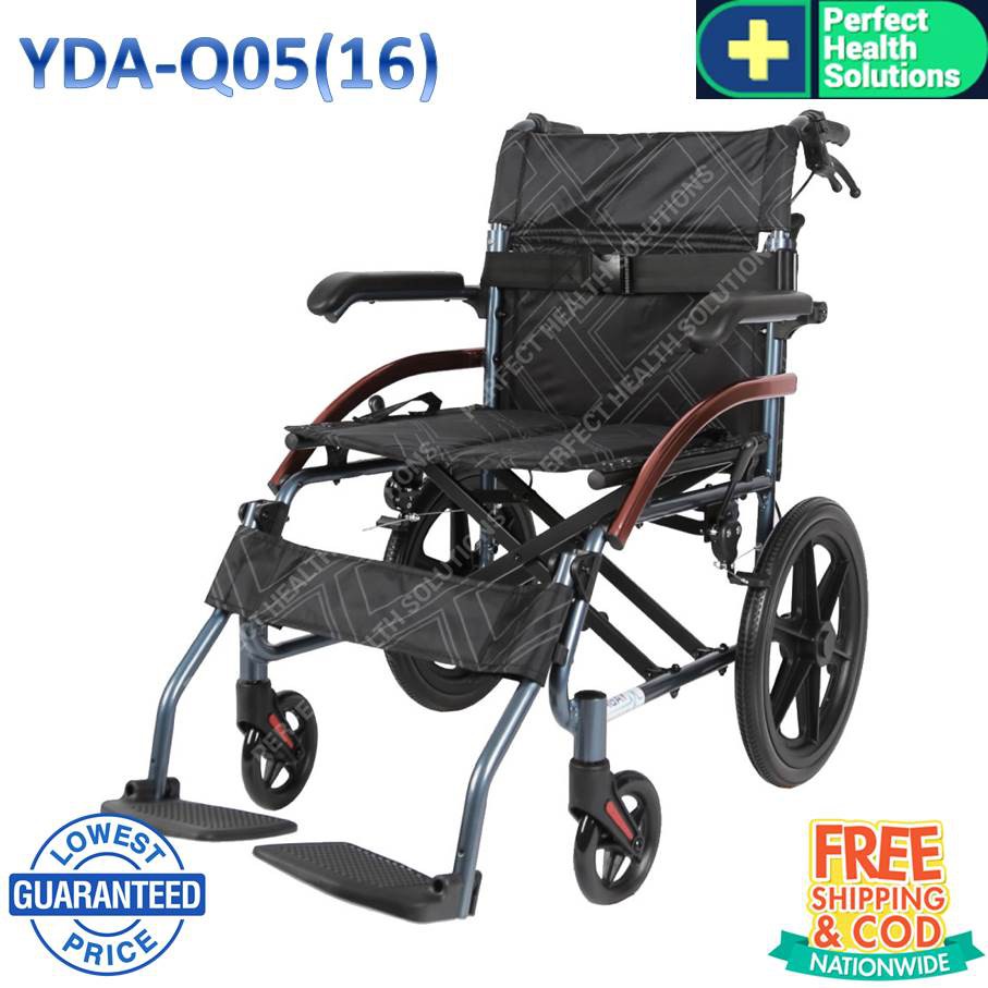 รถเข็นผู้ป่วย Wheelchair วีลแชร์ อลูมิเนียม อัลลอย พับได้ มีเบรค เบา เกรดญี่ปุ่น ล้อ16นิ้ว รุ่นขายดี YDA-Q05(16) สีดำเงา