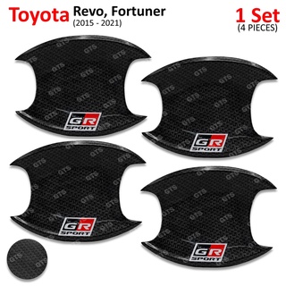 ถ้วยรองมือเปิดประตู เบ้ากันรอย เบ้ากลม โลโก้ GR SPORT สีเครฟล่าดำ สำหรับ Toyota Revo,Fortuner ปี 2015-2021