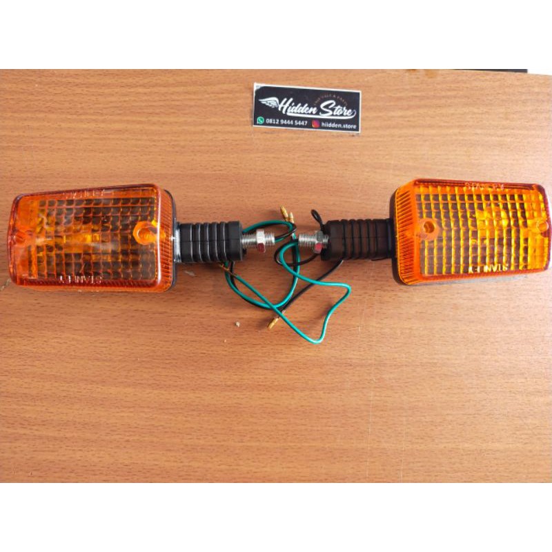 ไฟเลี้ยว Honda win c700