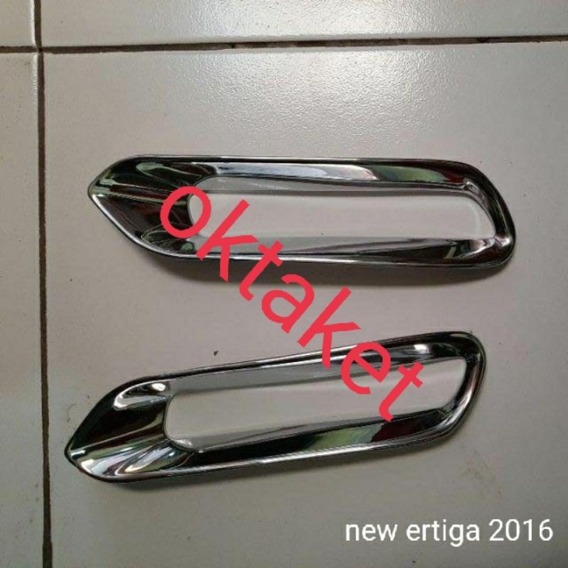 ฝาครอบสะท้อนแสงโครเมียม Ertiga 2016 ใหม่