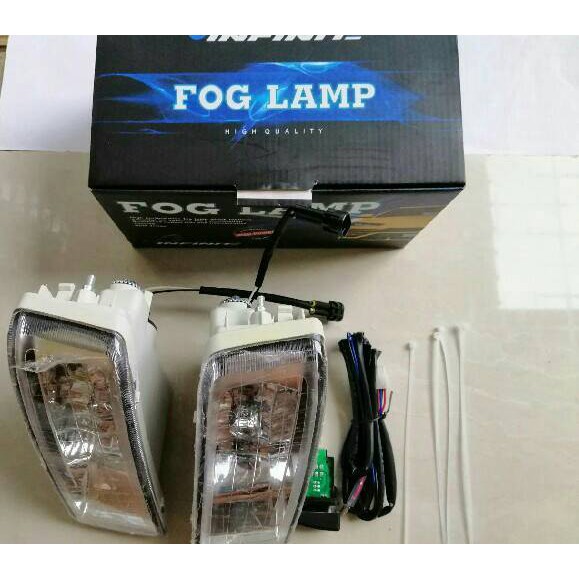 ไฟสปอร์ตไลท์ ISUZU D-MAX ปี 2003,2005 ไต้หวัน ราคาชุดละ 700บาท