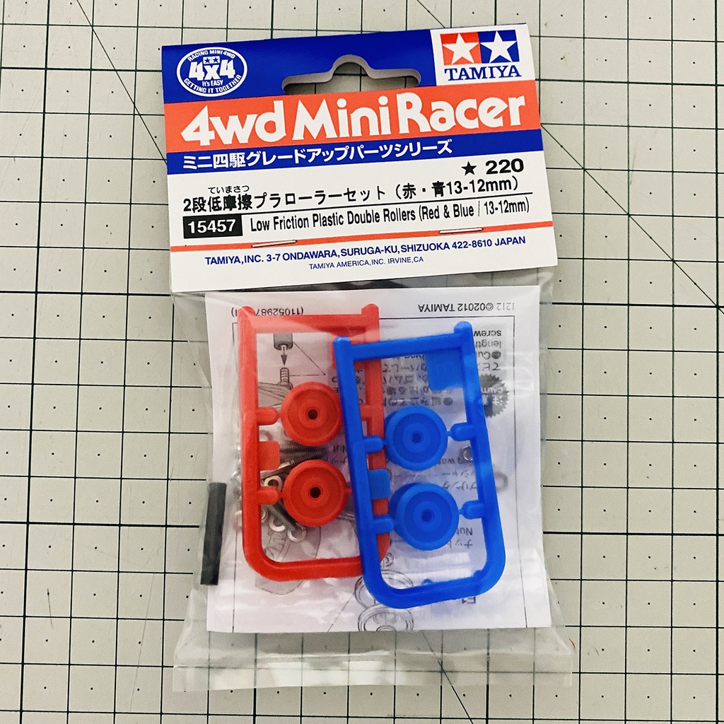 TAMIYA 15457 Plastic Double Rollers (Red & Blue) 12-13mm
