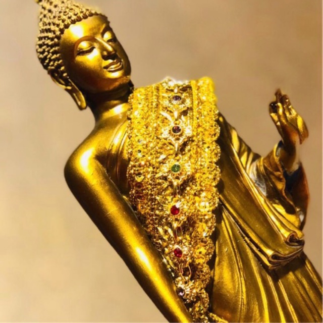ผ้าสไบห่มพระพุทธรูป ผ้าสไบทิพย์ สไบห่มพระพุทธรูป ผ้าสไบห่มพระสำหรับองค์พระหน้าตัก 5 นิ้ว สีทอง ประดับด้วยสังวาลย์หลายสี