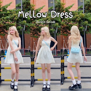 พร้อมส่ง ครีม ดำMellow Dress เดรสสายเดี่ยว ผ้าปั๊มลายนูน