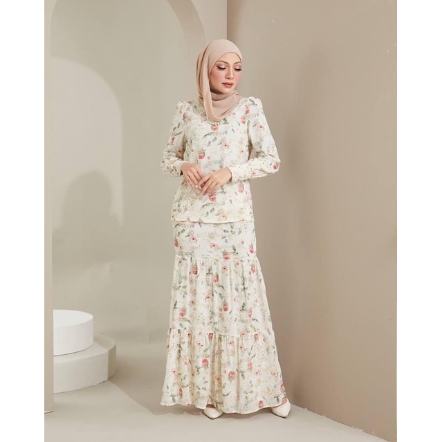 NELLY SUIT SET BLOUSE- ครีม