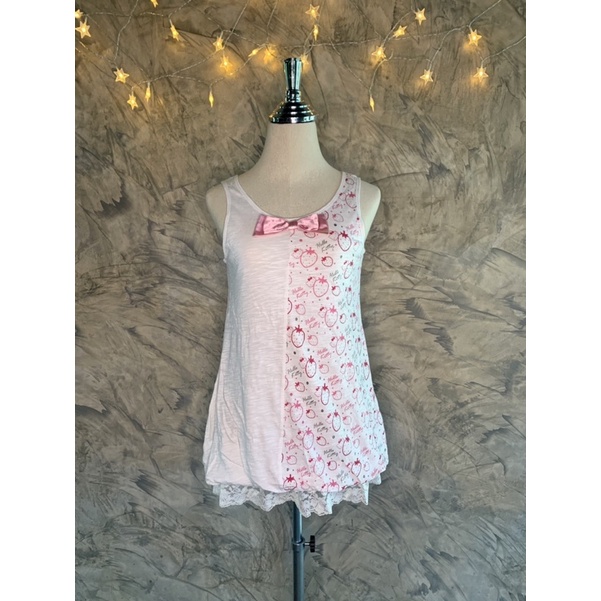 เสื้อ Hello Kitty แท้มือสอง ไซต์ 2