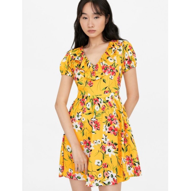 ส่งต่อ Dress pomelo xs Shopee Thailand