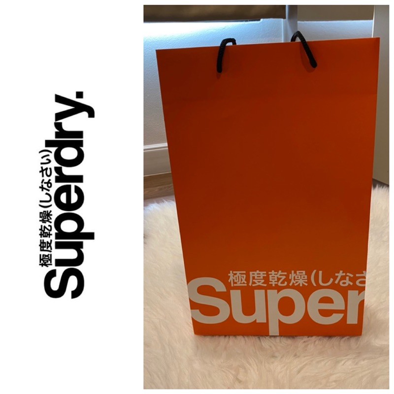 Used Superdry Paper Bag ถุงกระดาษแบรนด์เนม แท้ ซูเปอร์ดราย สีส้ม สดใส มือสอง สภาพดี (พร้อมส่ง)