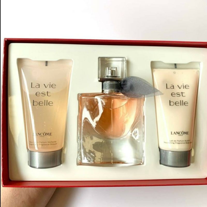 น้ำหอม ลังโคมรุ่น LANCOME La Vie Est Belle Set