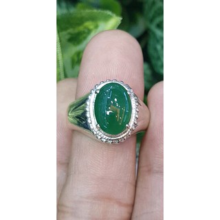 แหวนหยก 翡翠戒指 (Jadeite ring) 3.29 กะรัต (Cts.) ดิบ ไม่ผ่านการปรับปรุง (Type A) พม่า (Myanmar)