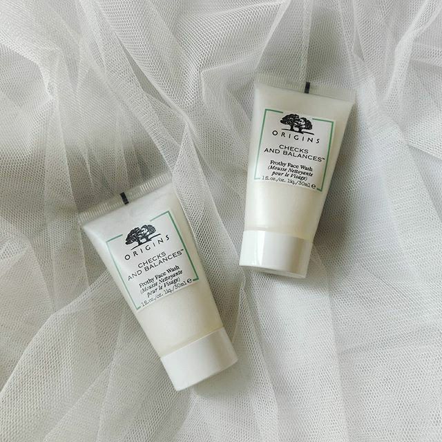 Origins Checks and Balances Frothy Face Wash 30 ml.
