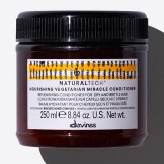 ครีมนวด Davines Naturaltech Nourishing Vegetarian Miracle Conditioner 250ml