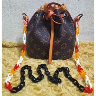 กระเป๋าสะพาย LV Louis Vuitton ขนมจีบ ไซส์มินิ ขนาด6.5*8.5 แถมจัดส่งฟรีค่ะ