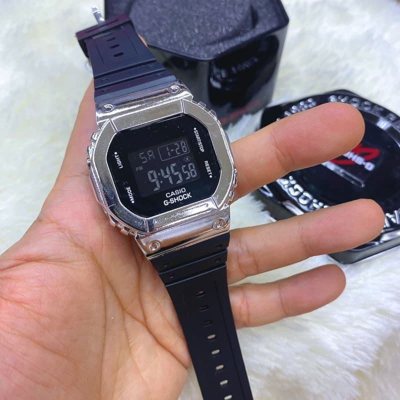 โคนัน นาฬิกาข้อมือผู้หญิง โค้ด MAYINC30 เหลือ 146฿ นาฬิกา casio ghsock สำหรับผู้ชายเเละผู้หญิง รุ่นGM-S5600