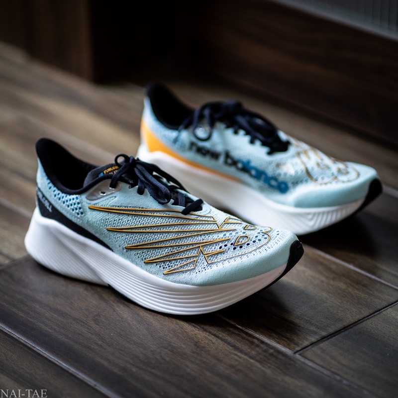 New Balance FuelCell RC Elite V2 Review 2023 Кросівки New Balance Ct302