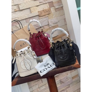 COACH DEMPSEY BUCKET BAG 15 WITH COACH PATCH AND HEART CHARM Code:B7D300165  แบรนด์แท้ 100% งาน Outlet