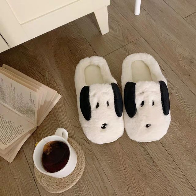 พร้อมส่ง!! รองเท้า Snoopy Slipper รองเท้าใส่ในบ้าน