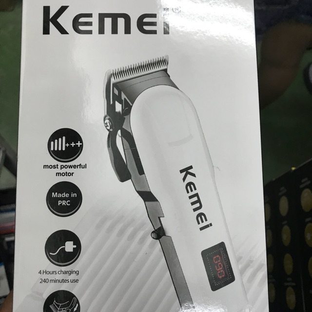 ปัตตาเลี่ยนไร้สาย kemei KM-809A(ลับคมเพิ่มให้ทุกเครื่อง)