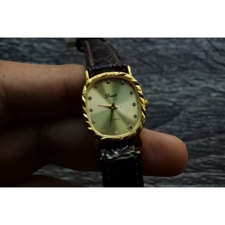 นาฬิกา Vintage มือสองญี่ปุ่น J-AXIS DUDEระบบQuartz ผู้หญิง ทรงกลม กรอบทอง หน้าทอง หน้าปัด 28mm