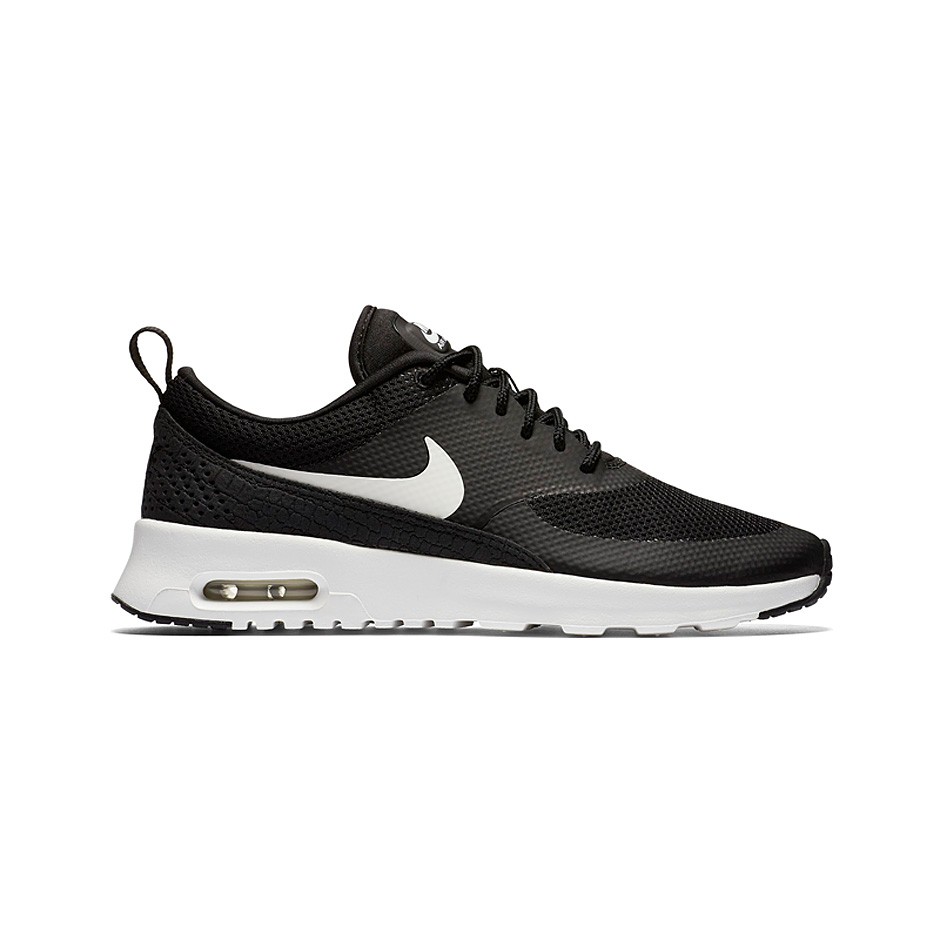 nike womens ราคา tennis shoes