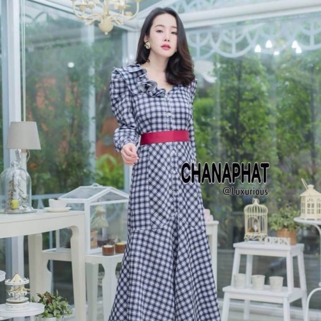 เดรสงานป้าย jariya