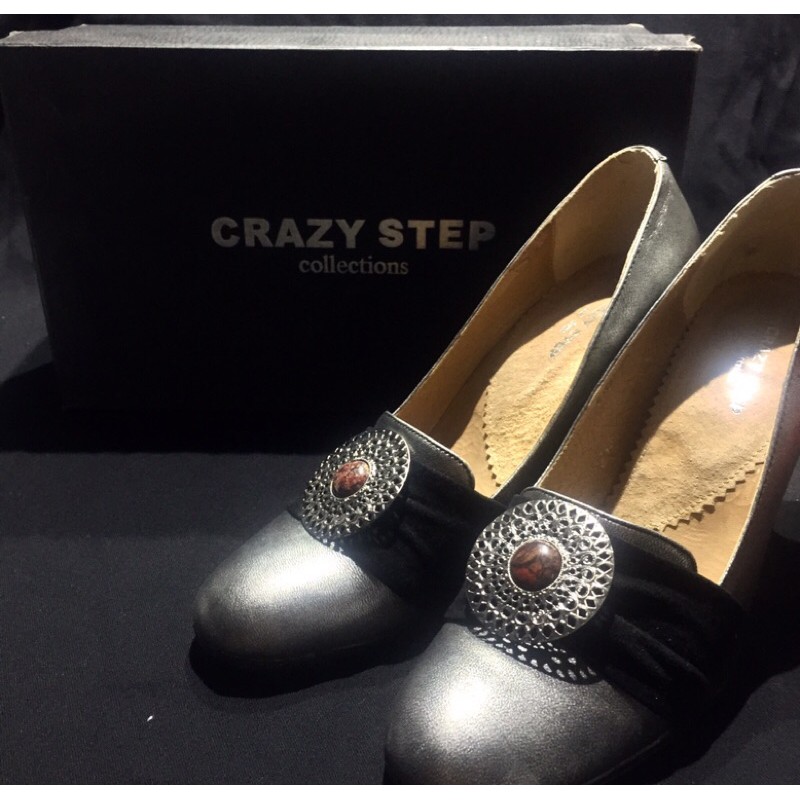 [USED] Crazy step - รองเท้าส้นสูง รองเท้าหนังแท้ สีเงิน Size 36 (พร้อมกล่อง)