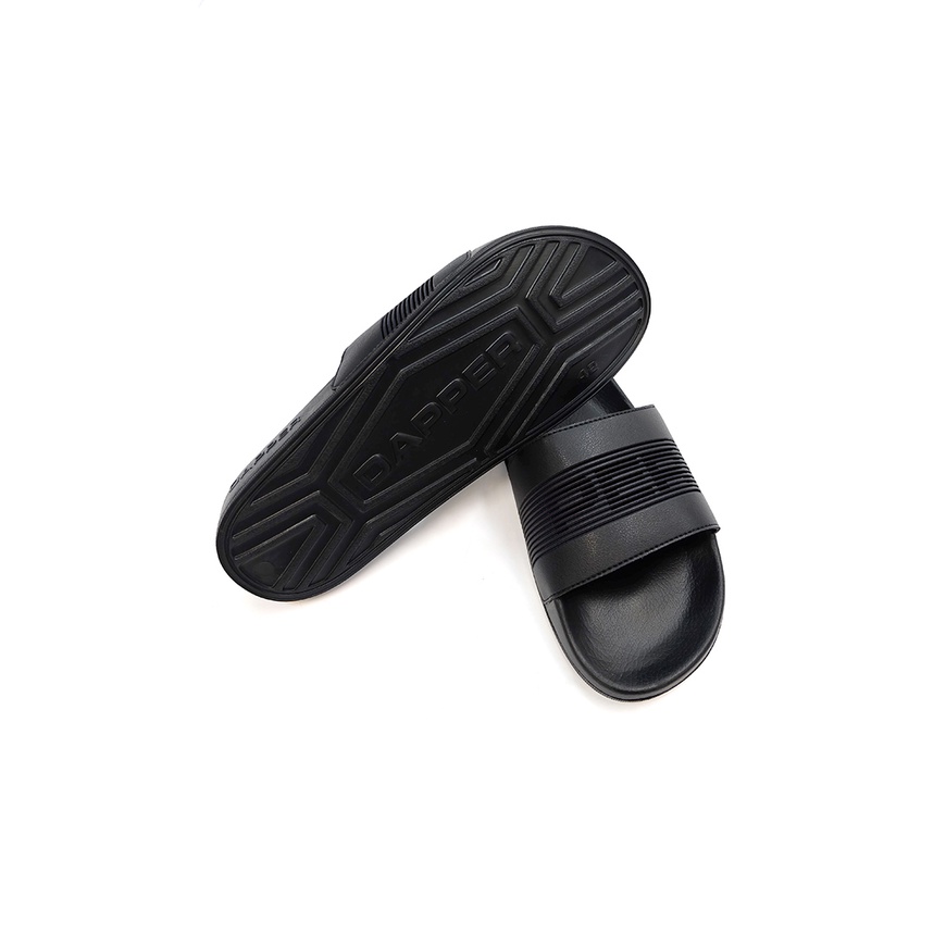 DAPPER รองเท้าแตะ Monochrome Embossed Stripe Pool Slide Sandals สีดำ ...
