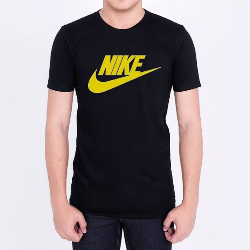 เสื้อยืดแบนด์ 'Nike'