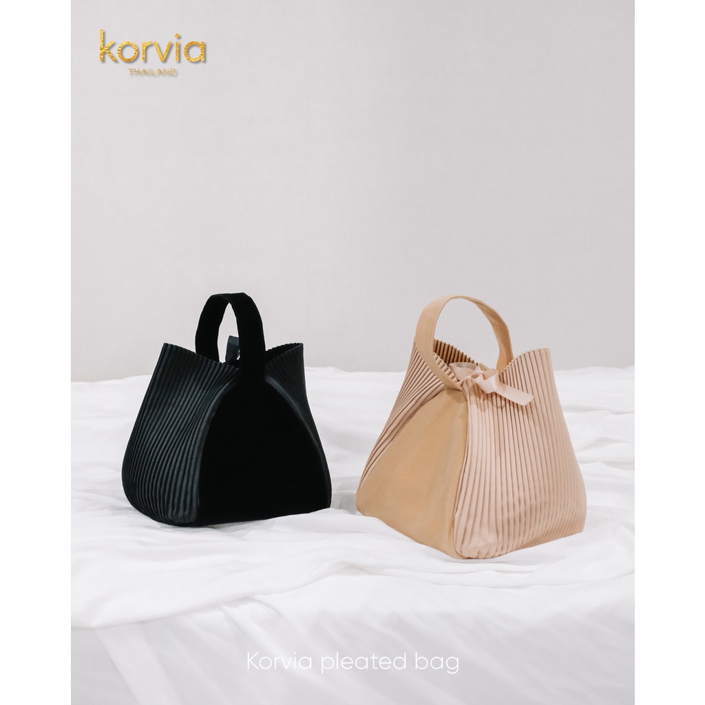 Korvia Dumpling bag กระเป๋าพลีททรงขนมจีบ กระเป๋าถือ กระเป๋าใบเล็ก ของขวัญวาเลนไทน์
