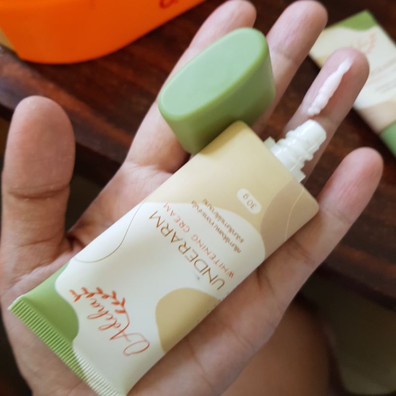 ครีมทารักแร้ขาวโออัจชา 30g(มีราคาส่ง)