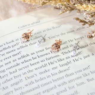 rose - pearl earrings set.