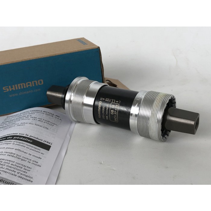 BB 123 BOTTOM BRACKET BOX SHIMANO UN300 123mm UN 300 BEARING NEW