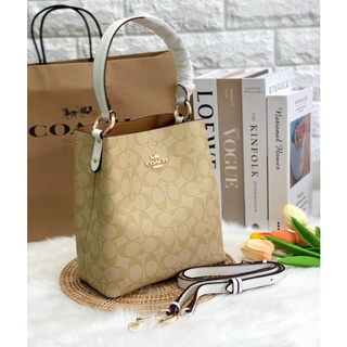 COACH SMALL TOWN BUCKET BAG IN SIGNATURE((2312))