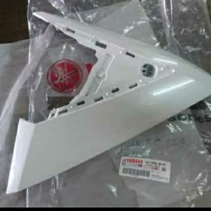 ปีกขวา Mole ขวา Yamaha Soul GT 125 เดิม 2SX