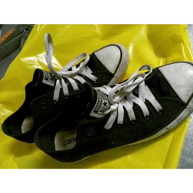 รองเท้า converse