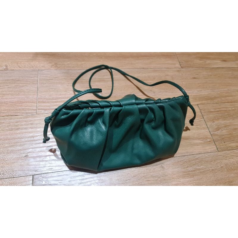 กระเป๋าสะพายข้าง กระเป๋าถือ Bottega Veneta  -  BV  สีเขียว   / Bottega Veneta Bag - มือสอง